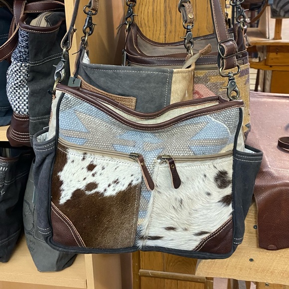 Myra bearish messenger bag (S-2019) - Picture 3 of 10